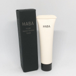 .HABA毛穴つるつるマットベース使用レビュー手元に届いてまず驚いたのが口紅くらい小さいパッケージでした。とっても小さくて持ち運びにナイスなサイズ感です。内容量は13gでした。容器はチュー…のInstagram画像