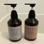 NIJI RHYTHMICシャンプー＆トリートメント毎日のヘアケアをより楽しくするために設計されたシャンプー&トリートメント。植物由来の成分を多く含み、新素材"ナノファイバージェル"配合でキューティ…のInstagram画像