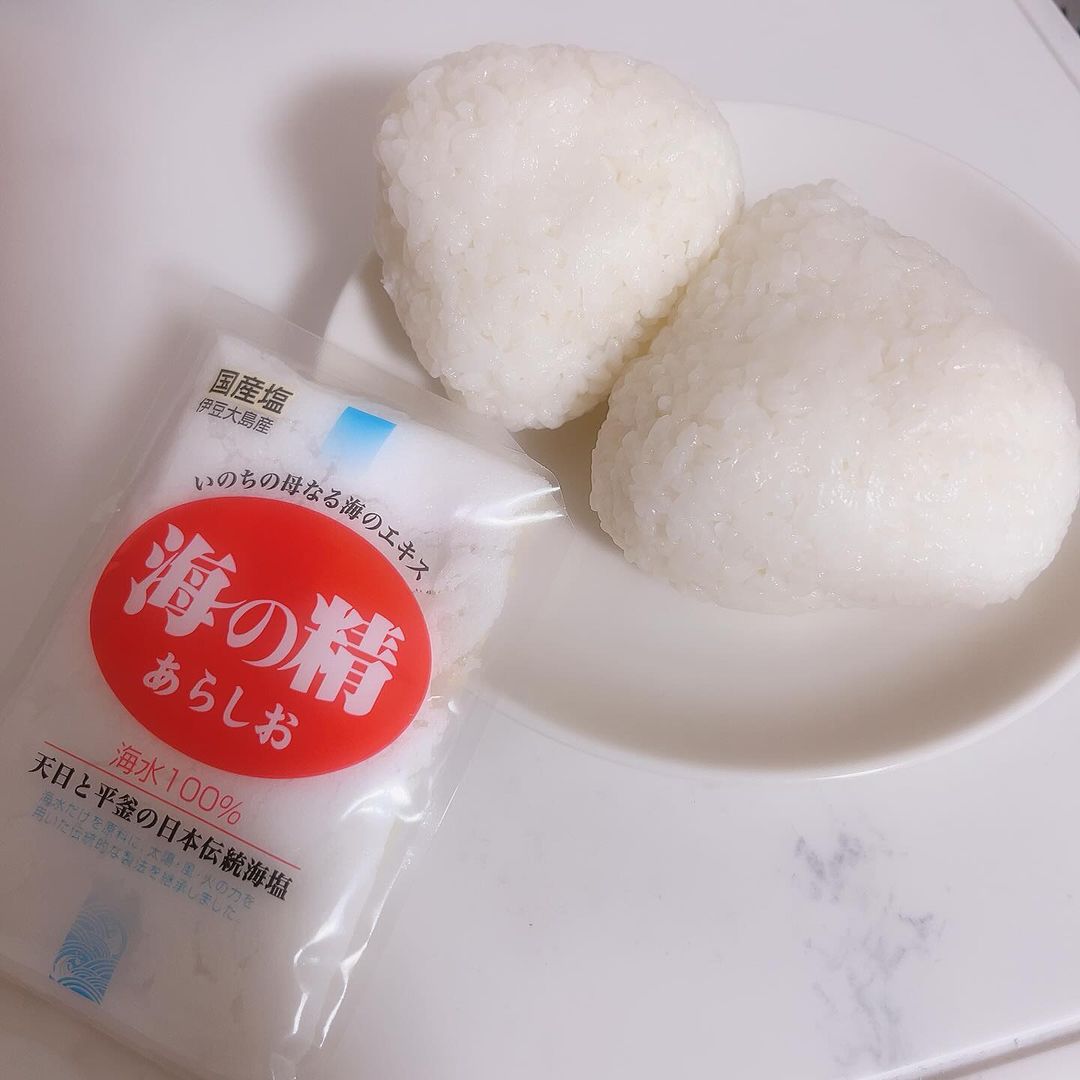 口コミ投稿：海の精を使っておむすびを作って食べました。塩本来の味を感じられて美味しかったで…