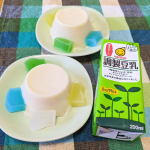夏🌻お盆といえば琥珀糖💎を使った　杏仁豆腐を❇️マルサンアイ❇️の豆乳を使って作ったら子どもも大好き💓♥️クリーミーな味にできました👧マルサンアイ🥛調整豆乳🥛コーヒーが大好きですが牛乳…のInstagram画像
