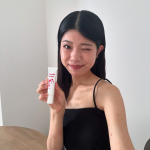 【PR】Peach face🍑.以前から使用させていただいている女性やお子さまでも安心して使える抑毛アイテム✨.テクスチャーは水分たっぷり、柔らかな印象で眉まわりや口周りなどデリケートな部位に…のInstagram画像