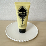 夏の寝起きのベタベタ脂ギトギト顔をなんとかしたい！！今回ロゼット洗顔パスタを使ってみました✨混合肌なので、洗浄力が強いとつっぱり乾燥しやすいが悩みでしたが、洗顔特有の油脂を取りすぎる突っ張…のInstagram画像