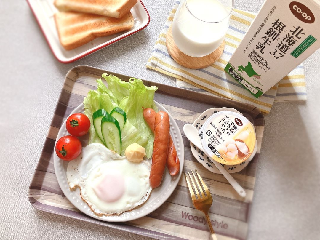 口コミ投稿：とある日の朝食…🍳✨CO-OPの「お試しセット」で朝ごはん👏🌤️いつもならパンにコーヒーだ…
