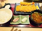 カツ😆久々に食べたなぁ。#娘とお出かけ#カツ定食#ごちそうさま#PR #モンマルシェ株式会社 #野菜をMOTTO #野菜をもっと #敬老の日 #敬老の日ギフト #monipla #monm…のInstagram画像