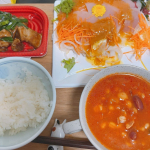 .*･♡°+°･♡*..*･♡°+°･⁡#夜ご飯⁡#スープ 高くない！？⁡#カルパッチョ 美味しかった😋#PR #モンマルシェ株式会社 #野菜をMOTTO #野菜をもっと #敬老の日 #…のInstagram画像
