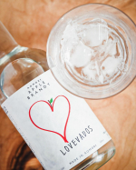 サンアップル醸造 LOVEVADOS APPLE BRANDY 25度」をお試しさせていただきましや。りんご農家が作ったアップルブランデーで、りんご・酵母・水は青森産。りんごのみの香りにこだわった…のInstagram画像