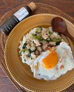 #今日のご飯#ガパオライス 🍳#PR #正田醤油株式会社 さまのナンプラーを使用してエスニック料理にチャレンジひき肉と玉ねぎ冷蔵庫にある野菜を細かく刻んでオイスターソースとナンプラー…のInstagram画像