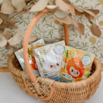 .旅するJUSOちゃんのご当地入浴剤シリーズ。JUSO BATH POWDER ＃お米の香りと＃みかん香り重曹（炭酸水素Na：洗浄成分)とエプソムソルト（硫酸Mg：保湿成分）有機ゲルマニ…のInstagram画像