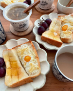 休日朝ごはん⚪︎蜂蜜バタートースト（ @yamano_hachimitsuya ）⚪︎巣ごもりトースト⚪︎野菜をMOTTOスープトーストと栄養満点スープで朝ごはん🍞@yasai_firs…のInstagram画像