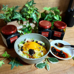 めっちゃ美味いけど、めっちゃ辛い！かなりの刺激がくる本気の激辛、だけどめっちゃくちゃ旨い！日本全国の絶品グルメや隠れた逸品や特産品、匠の工芸品が見つかる産地直送のECショッピングサイト。産直お…のInstagram画像