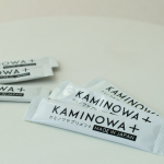 .水なしでサッと飲めるパウダータイプの【ヘアサプリ】ˊ˗KAMINOWAヘアケアサプリメント汗やムレ、強烈な紫外線等、さまざまな刺激にさらされている髪‥ダメージが目立つように💦カミノ…のInstagram画像