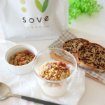 *朝食は必ず食べたい！できれば手軽に、でも栄養バランスも気になる大豆と野菜のSOVEシリアルストロベリーブレンドは、1食分40gで、たんぱく質（11.0g）と食物繊維（3.7g～6.6…のInstagram画像