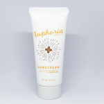 .BIBIDAY・Euphoria キンモクセイ ハンドクリーム使用レビュー容器はチューブで、キャップは回すタイプのものになります。テクスチャーはしっかりかためのものになります。チューブを…のInstagram画像