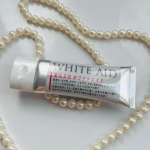 薬用美白　ホワイトエイド繊細なお肌のための薬用美白クリームです。 ✅肌荒れが気になる✅年齢によるお肌のゆらぎを感じ始めた✅今まで美白クリームが使えなかった✅最近なんだか肌が疲れ気味　など…のInstagram画像