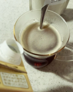 肥満気味の方の内臓脂肪減少をサポートしてくれる成分配合の機能性表示食品コーヒー「Slimore Coffee（スリモアコーヒー）」をお試ししました！コーヒー本来の香りや味わいはそのままに、コーヒー…のInstagram画像