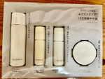ディセンシア トライアルセット O/L×S/C を紹介させて頂きます。こちらは10日間のシワ改善集中体験ができちゃうトライアルセットです。化粧水 はとろみがあり、しっとりとした使い心地。シワ改善美容…のInstagram画像