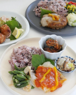 .野菜たっぷりで美味しいおかずに大人も子どもも大満足、レンチン調理で準備も後片付けもラクでとても助かりました。マンネリになりがちな休日ごはん、何かと忙しいけど家族揃って食事をしたいと思ってい…のInstagram画像