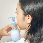 パヤ毛おさまるヘアミルクこのhiritsuさんのヘアミルク、子どものパヤ毛おさえるのにめっちゃいい。雨の日の、学校帰りのみくあこ（パヤ毛MAX）でビフォアフ撮ってみたんやけど、写真でわかるかなあ。…のInstagram画像