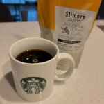 ＼Slimore Coffee スリモアコーヒー／  スリモアコーヒーは、肥満気味の方の体重・お腹の脂肪減少を確かなエビデンスでサポートしてくれる成分を配合した新発想の機能性表示コーヒー ☕️ …のInstagram画像
