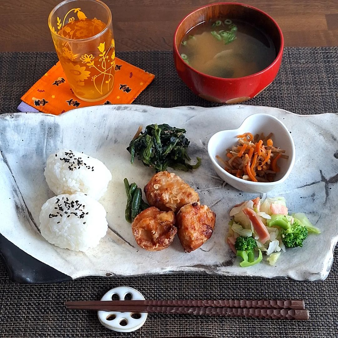 口コミ投稿：.冷凍庫の「きくばりごぜん」もこれで最後レンチンしてる間にお味噌汁とおにぎりを用…
