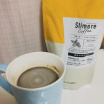 スリモアコーヒーを愛飲中。朝のコーヒーをこれに変えるだけで、ヘルシーでご機嫌な一日の始まり(^^♪他にも、朝ごはんのプロテインマグケーキに入れるのもお気に入りです。持ち歩きも保管もしやすい…のInstagram画像