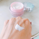 RANRICH薬用美白オールインワン宝石ジェル美肌カプセルと天然ビタミンEがつくる潤いのヴェールが素肌を包むことで有効成分をしっかり浸透させ、宝石のように輝く素肌に導きます。※角質層まで。…のInstagram画像