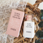 【フローラルリフトスクワラン】高品位「スクワラン」にワイルドローズ、ネロリ、ラベンダーの天然精油を独自の配合でブレンドした特別なスクワランが登場💐使い方は、普段のスキンケアに…のInstagram画像