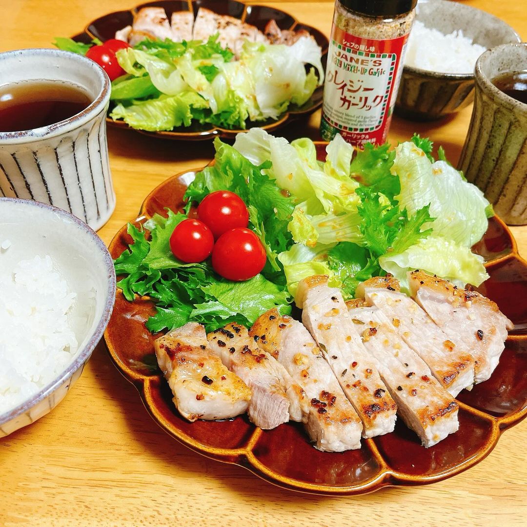 口コミ投稿：今日の晩ごはんはコストコで買ってきたとんかつ用の豚ももで#ガーリックポークソテー…