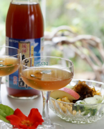 .【琉球もろみ酢】泡盛の醸造過程でできた「もろみ」でつくったストレートタイプの酢飲料です沖縄特産品のお酒「泡盛」を蒸留した後に残る「もろみ」が主原料醸造の際に米麹菌が使用されているの…のInstagram画像