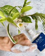 .AFCの男性向けブランド「SHIN.」シリーズからの新商品植物由来の保湿泡洗顔【SHIN.フェイスウォッシュ＆　　　　　シェービングフォーム 120g】植物抽出エキス10種類配合の自…のInstagram画像