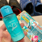 .どーーーにかしたかった次男の足🦶🏻.ここ2年ほどでしょうか…なぜか次男の足だけ異常なほど臭う😂これまでに試したケアアイテムは数え切れず、最終的には皮膚科にも行ったりしました。.けれど…のInstagram画像