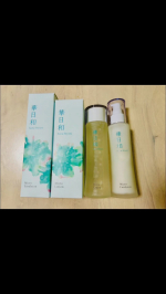 毎日使っている華日和✨お気に入りで使い続けているスキンケアです🫧肌の乾燥とくすみが長年の悩みの私にぴったりのスキンケア✨✨.株式会社 和漢薬研究所さまの自然派由来の【華日和】…のInstagram画像