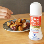 ＠oligo_no_okageオリゴのおかげ　プレミアム30 300g (シロップタイプ)をモニターさせていただきました。お砂糖代わりにお料理やおやつ作りに使うことも多いです。今回は、大学芋…のInstagram画像