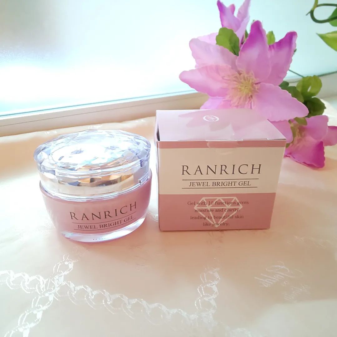 口コミ投稿：手軽に多機能ケアができるRANRICH薬用美白オールインワン宝石ジェル。乾燥しやすい肌…