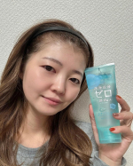 .■ ナチュラルオフ  ▫️洗浄成分ゼロ洗顔ジェル保湿成分で洗う洗顔ジェルです✨界面活性剤を使用していないので、肌にやさしく皮脂汚れをオフできます🙆‍♀️ジェルタイプだから、泡立て不要で…のInstagram画像