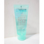 .\ 保湿成分で洗うジェル洗顔 /✨ナチュラルオフ✨界面活性剤を使わない洗顔✨皮脂密着モイスチャー成分が、皮脂汚れに密着し、お肌への負担を抑えながら汚れを落としてくれます💓美容保湿成分…のInstagram画像