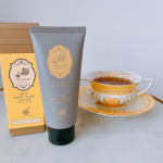 BIBIDAY teatimeボディメイククリームハニーティーの香り🍯付けた瞬間甘〜い柔らかい香りがします¨̮♡︎香水がわりにも毎日付けたくなる素敵な香り✨身体が冷え込む季節にほどよい…のInstagram画像