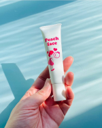 Peach face（ピーチ・フェイス）の紹介です抑毛成分のヒオウギエキスと、保湿とバリア機能に優れた桃から抽出したピーチセラミド配合した顔の専用のウブ毛ケアジェルクリームなんです可愛らしいチ…のInstagram画像