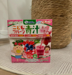 野菜と乳酸菌のチカラたっぷり！こどもフルーツ青汁 赤の恵これ子供達大好きでよく利用しています！特に娘が大好きではなかっぱとのコラボが可愛いって喜んでました✨ピンクが大好きでお野菜、ごはん嫌…のInstagram画像