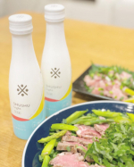 #PR #沢の鶴 #SHUSHUで楽しむひととき #monipla #sawanotsuru_fanSHUSHU Lightこんなにかわいいデザインなのに、日本酒なんです。おしゃれでボトルか…のInstagram画像