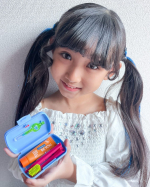 旅行用のミニサイズがとってもかわいい🩷歯ブラシが大きめだから歯ブラシ下手な娘がみがいても毛が、届いて綺麗になってる！クラスロックスの歯磨き粉はカラフルでフレーバーもいっぱいあるよ！娘のはオレン…のInstagram画像