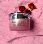 「RANRICH薬用美白オールインワン宝石ジェル」をお試し。最近は加齢のせいかUゾーンの乾燥、Tゾーンのテカリが増し。経年によるシミ※も増え、肌のハリ艶が減っていたのが最近の悩みでした。こちらは…のInstagram画像