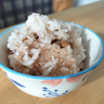 🍚北海道 玄米雑🍚・・・・・・・・・・・・・・・・・・・・・・現代人に不足がちなビタミン、ミネラル、食物繊維が手軽にとれる玄米雑穀🌾我が家は日頃から玄米雑穀が好きで色々試していますが、今回…のInstagram画像