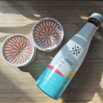 沢の鶴株式会社からご提供頂きました🍶@sawanotsuruSHUSHU Light(日本酒)手に取りやすい軽やかなボトルデザイン、フルーティーな香りとやさしい甘さ、心地よいアルコール感（…のInstagram画像