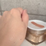 「パーフェクトワン」様の薬用リンクルストレッチジェル（医薬部外品※1）※1：シワを改善する。メラニンの生成を抑え、シミ、ソバカスを防ぐ。憎き…シワ、シミ…。しっかりケアしなきゃとはわかっていても…のInstagram画像