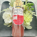 🌼*･ハイスキン モイストジェルN🌼*･使用してみました🍀ワセリンのイメージは、油の様な硬いテクスチャーのイメージでしたが、すごく柔らかくて伸びがとも良かったです✨数分たつと肌に染み込み、保…のInstagram画像