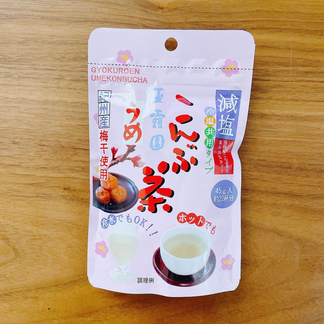 口コミ投稿：お湯を注ぐとすぐ飲めるこんぶ茶🍵夏はキンキンに冷やして飲んでも美味しいし、冬はホ…