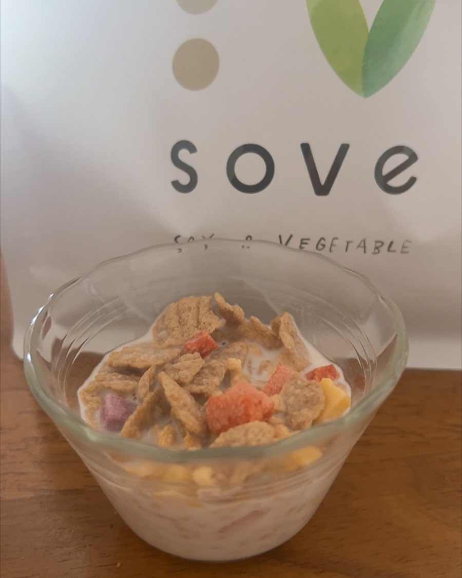 口コミ投稿：▪︎SOVEシリアルストロベリーブレンド ヨーグルトに入れて食べてみました！ 甘さ控え…