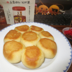 本日(20241112)のChuShock!😱　「玉露園　しいたけ茶」を使って、　「炊飯器deしいたけ茶パン」🐓🍄　　お飲み物は、「角ハイボール缶」□(^〇^)　　パンを作るとき、…のInstagram画像