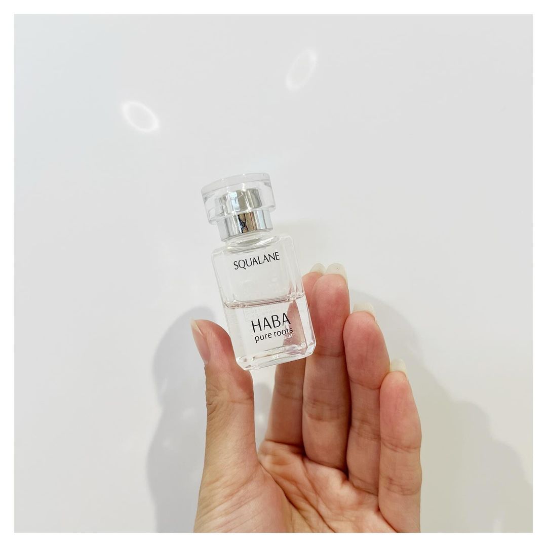 口コミ投稿：．使い続けてるHABAのスクワランオイル✴︎最初はこんな小さいボトルすぐなくなっちゃ…